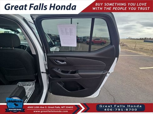 Used 2020 Chevrolet Traverse LS image 17