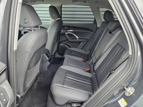 Certified 2025 Audi Q5 Premium Plus w/ Premium Plus image 10