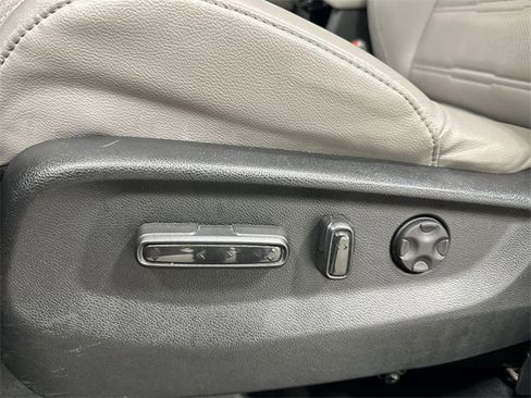 Used 2020 Honda CR-V EX-L image 17