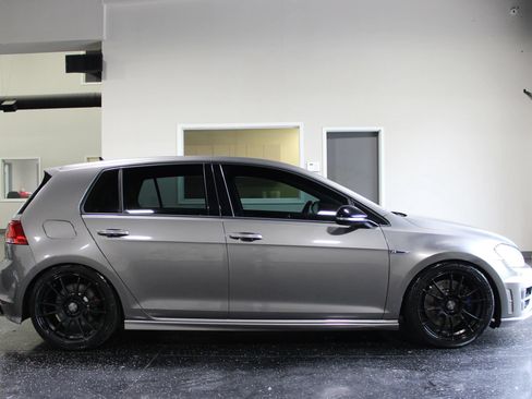 Used 2016 Volkswagen Golf R 4-Door AWD/4WD image 2