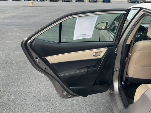 Used 2016 Toyota Corolla LE FWD image 22