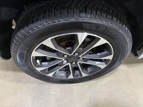 Used 2021 Jeep Grand Cherokee L Overland w/ Luxury Tech Group IV image 18