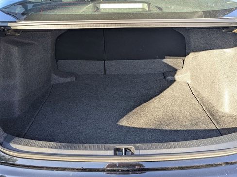 Used 2025 Toyota Corolla LE image 7