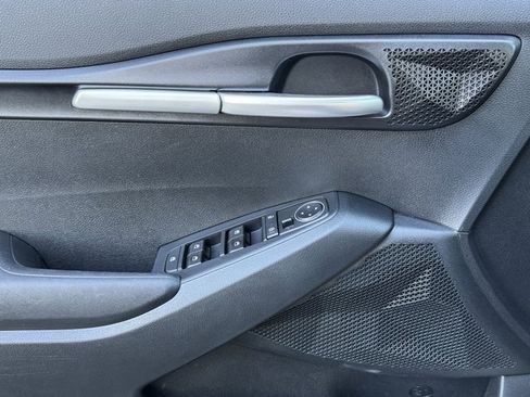 Used 2023 Kia Seltos LX image 22