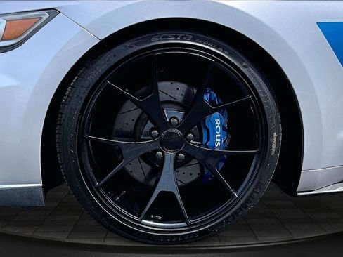 Used 2015 Ford Mustang GT Premium RWD image 9
