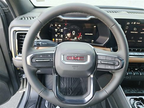 New 2025 GMC Canyon AT4 image 20