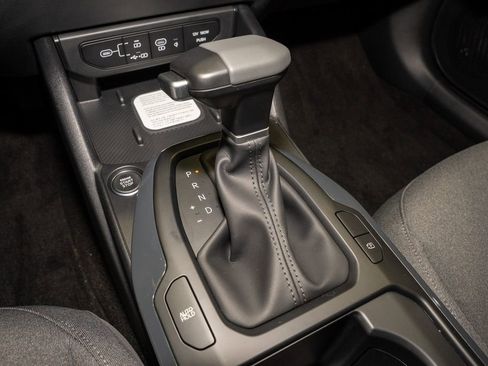 New 2025 Kia K4 EX image 16