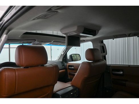 Used 2012 Toyota Sequoia Platinum image 22