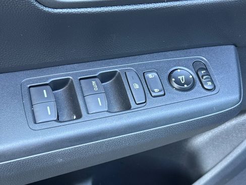 Used 2024 Honda CR-V LX image 13