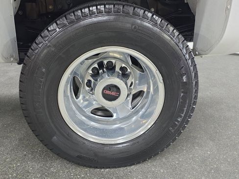 Used 2019 GMC Sierra 3500 Denali w/ Duramax Plus Package image 32