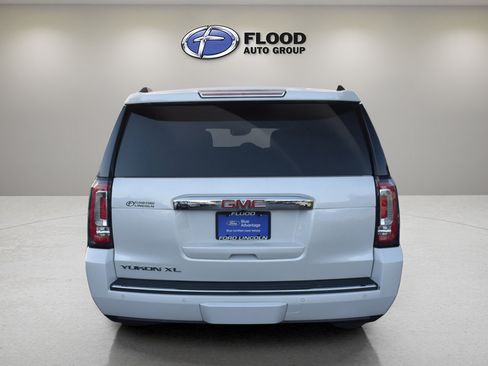Used 2019 GMC Yukon XL Denali image 5