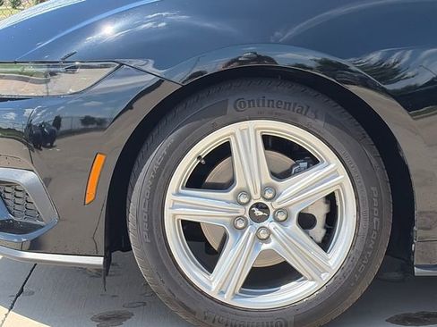 Used 2026 Ford Mustang Premium RWD image 5