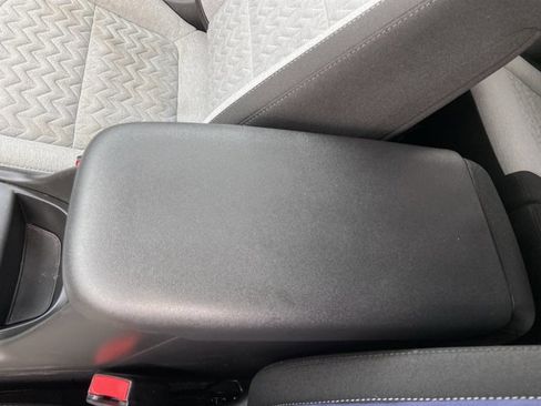 Used 2023 Chevrolet Equinox LS w/ LS Convenience Package image 39