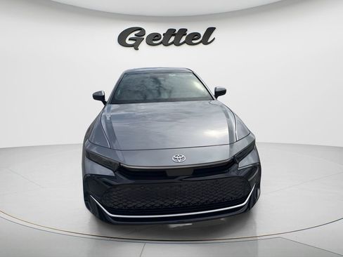 Used 2025 Toyota Crown Limited w/ Advanced Technology Package image 4