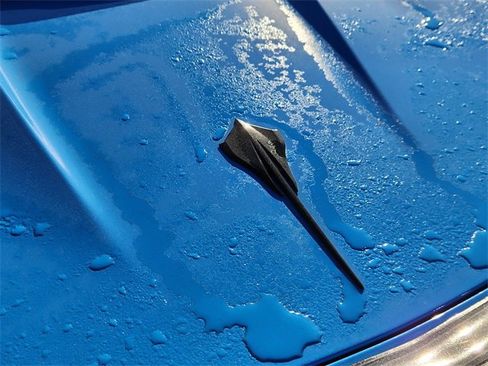 Used 2022 Chevrolet Corvette Stingray Premium Conv w/ Z51 Performance Package image 9