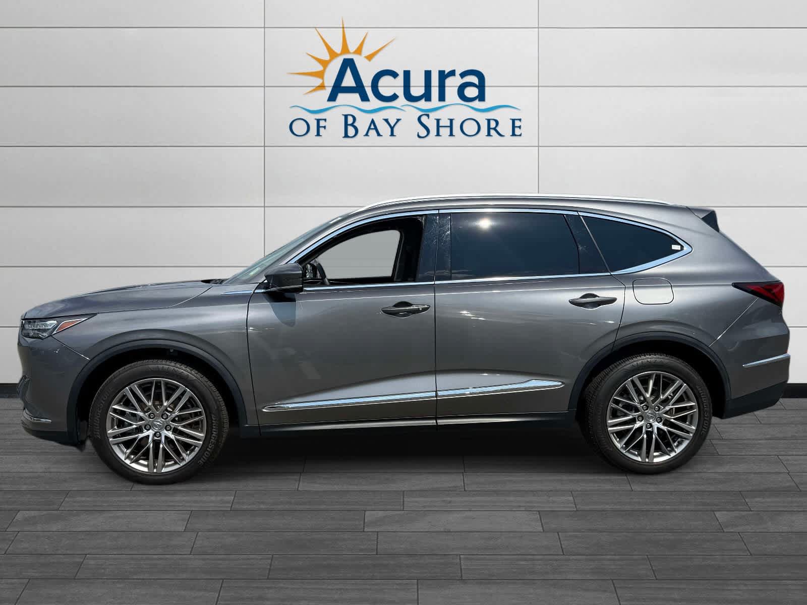 Used 2024 Acura MDX w/ Advance Package AWD/4WD image 4