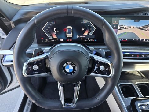 Certified 2025 BMW 740i w/ Premium Package image 21