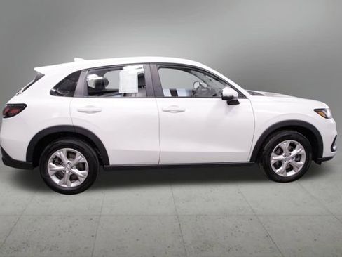 Certified 2024 Honda HR-V LX image 6