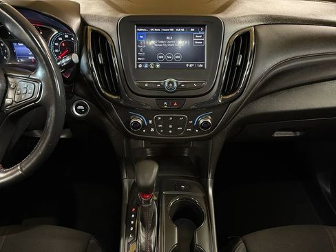 Used 2022 Chevrolet Equinox RS image 12