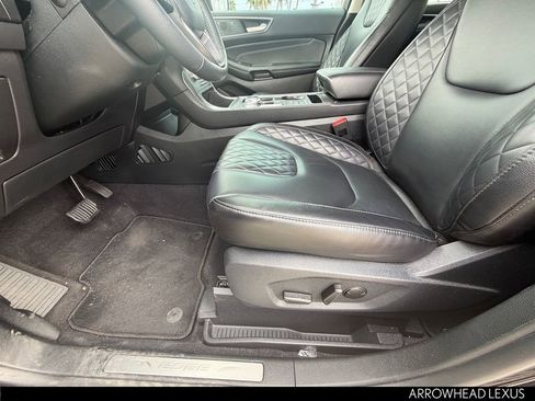 Used 2024 Ford Edge Titanium image 21