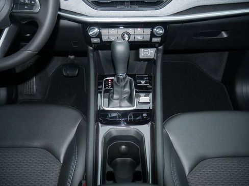 Used 2024 Jeep Compass Latitude w/ Sun and Sound Group image 23