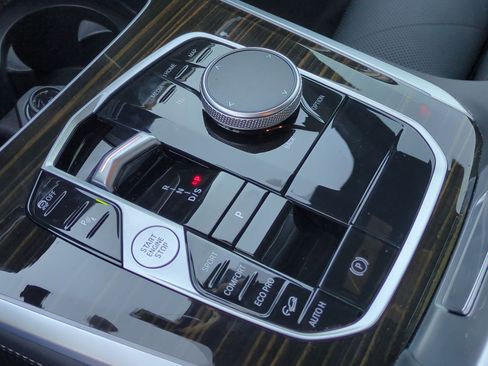 Used 2025 BMW X5 xDrive40i image 23