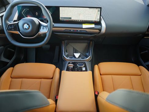 Used 2025 BMW X3 xDrive30i w/ Premium Package image 13