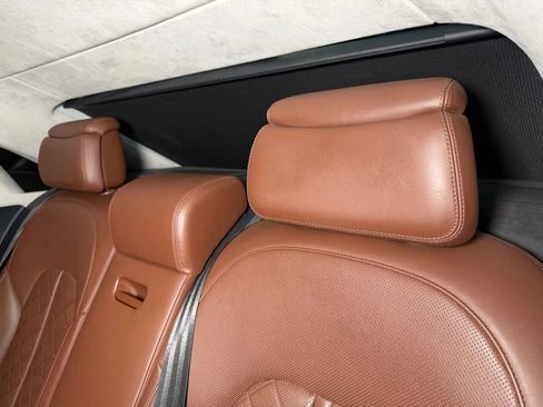 Used 2015 Audi A8 L 4.0T w/ Premium Package image 23