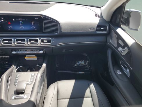 New 2026 Mercedes-Benz GLS 450 4MATIC image 18