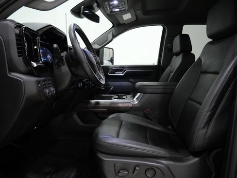 Used 2024 Chevrolet Silverado 2500 LTZ w/ LTZ Plus Package AWD/4WD image 11