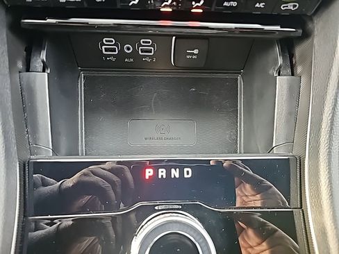 Used 2024 Jeep Grand Cherokee L Laredo AWD/4WD image 20