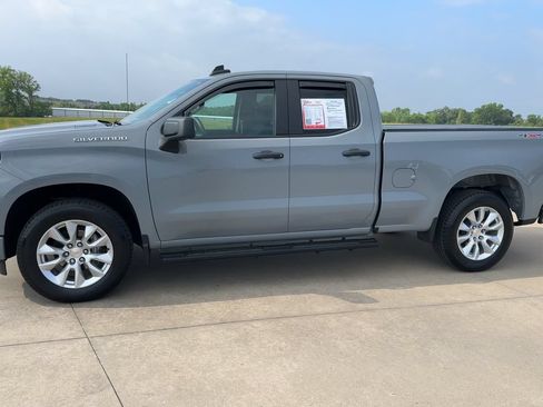 Used 2025 Chevrolet Silverado 1500 Custom AWD/4WD image 4
