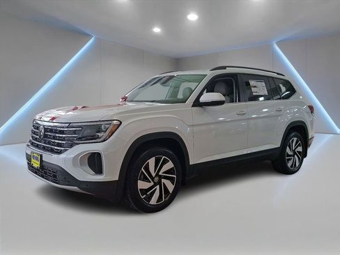 New 2026 Volkswagen Atlas SE image 1