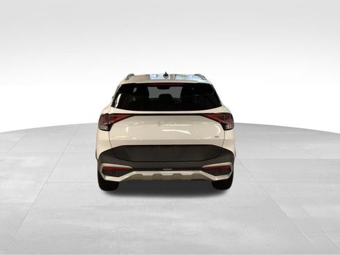 Certified 2024 Kia Sportage EX AWD/4WD image 9