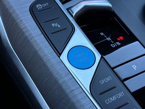 Used 2025 BMW i4 eDrive40 w/ Premium Package image 23