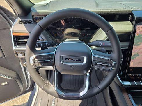 New 2026 GMC Yukon Denali w/ Sun & Power Step Package AWD/4WD image 43