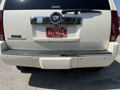 Used 2007 Cadillac Escalade AWD w/ Information Package image 29