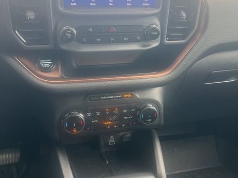 Used 2024 Ford Bronco Sport Outer Banks w/ Tech Package image 11