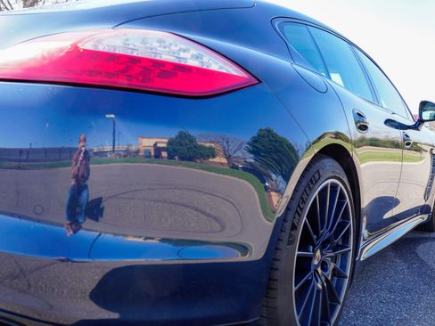 Used 2013 Porsche Panamera GTS image 30