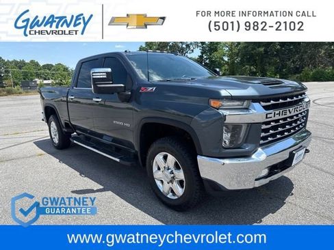 Used 2020 Chevrolet Silverado 2500 LTZ w/ Z71 Off-Road Package AWD/4WD image 3