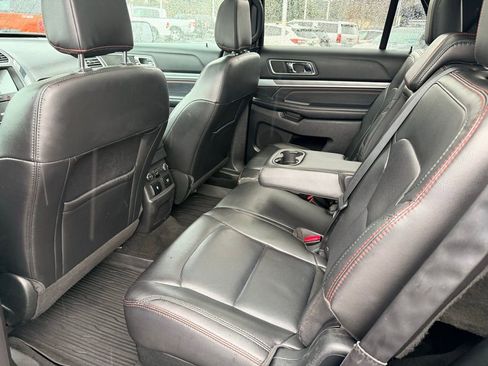 Used 2018 Ford Explorer Sport image 34