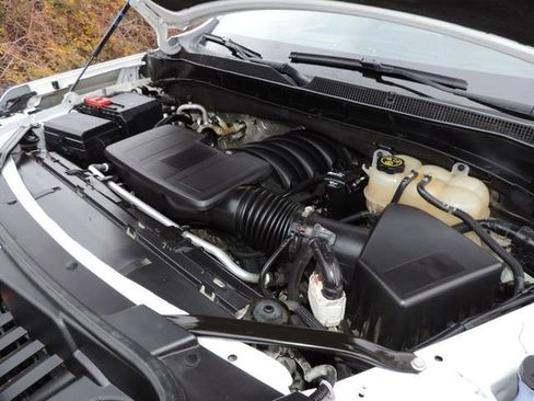 Certified 2022 Chevrolet Suburban LT w/ Luxury Package image 33