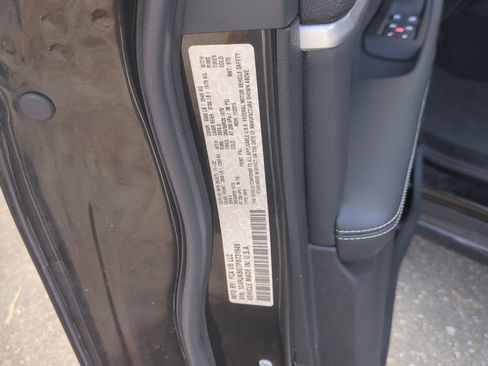 Used 2023 Jeep Grand Cherokee L Limited w/ Black Appearance Package image 30