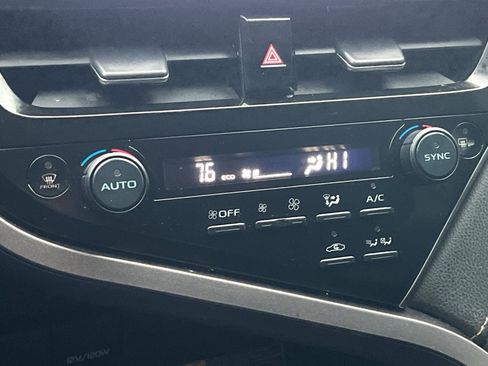 Used 2021 Toyota Camry XSE w/ Navigation Upgrade Package image 17