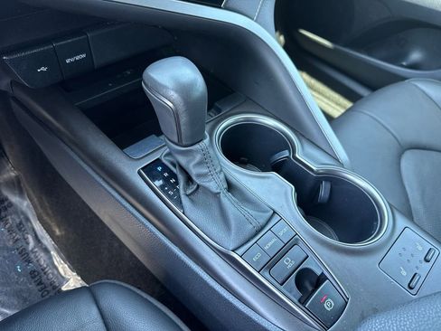 Used 2023 Toyota Camry XSE FWD image 31