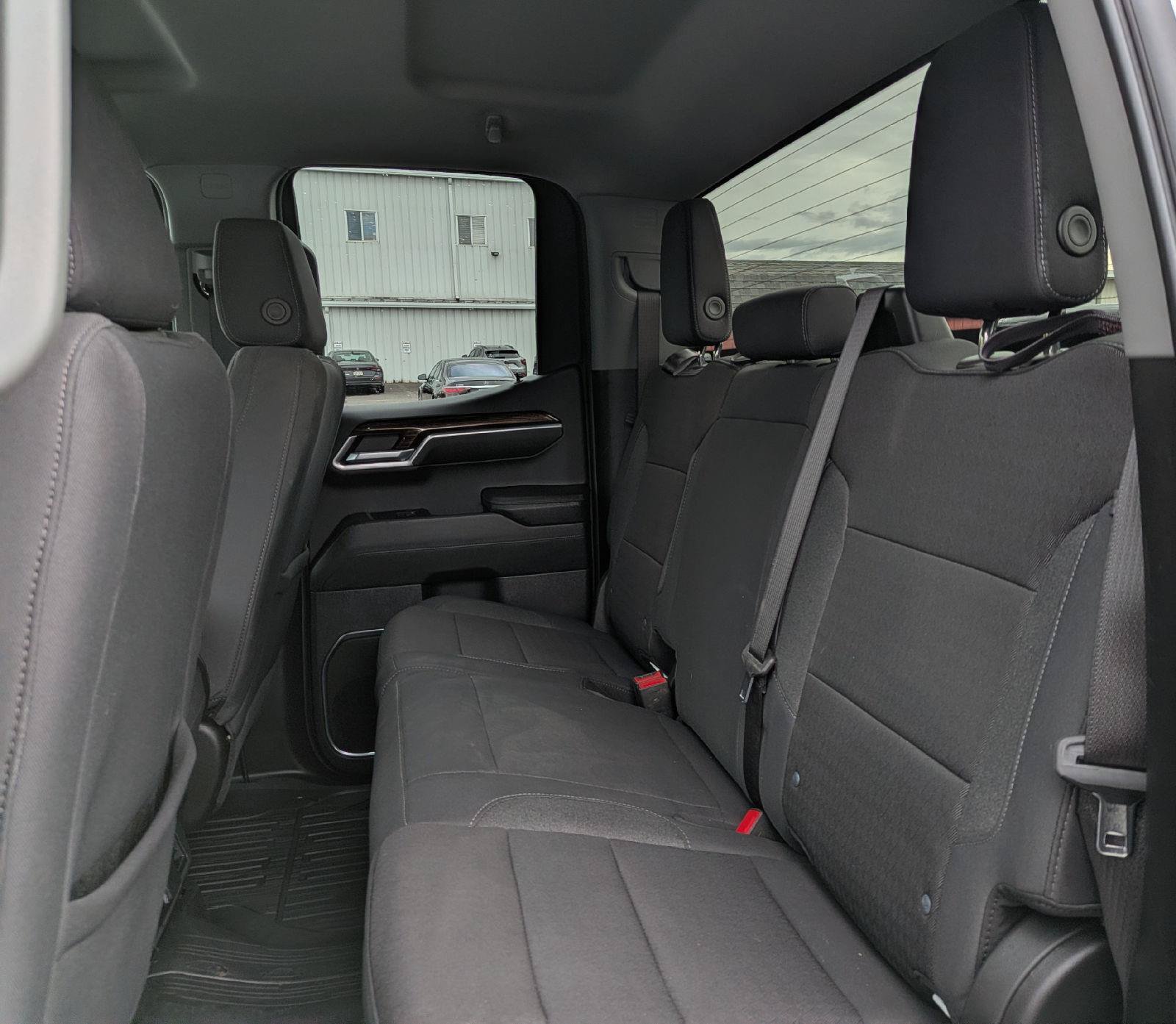 Used 2025 GMC Sierra 1500 SLE AWD/4WD image 21