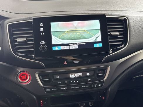 Used 2022 Honda Pilot Sport image 7