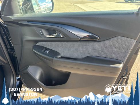 Used 2023 Chevrolet TrailBlazer LT image 12