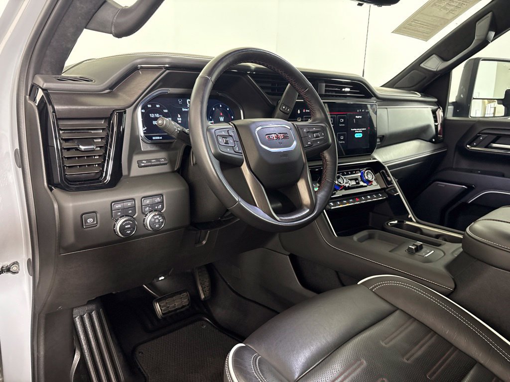 Used 2025 GMC Sierra 2500 AT4X AWD/4WD image 25