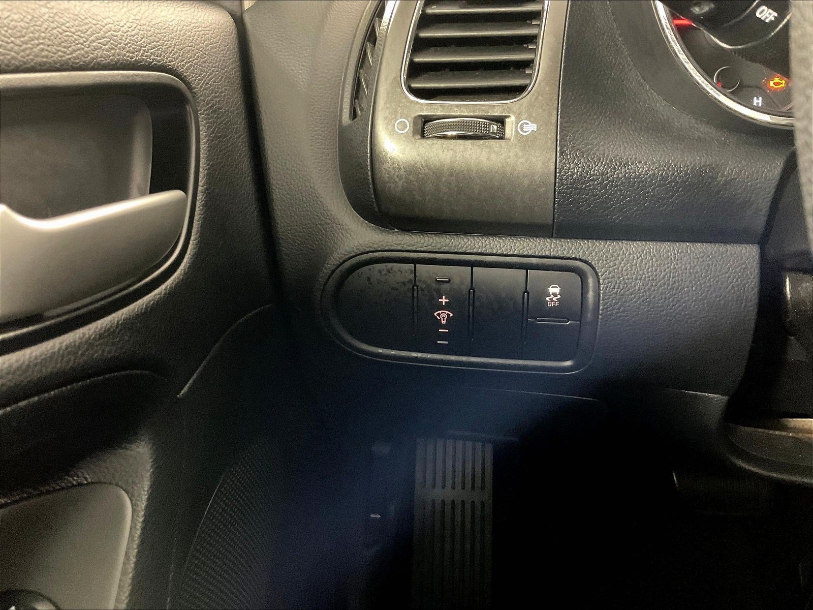 Used 2018 Kia Forte LX w/ LX Popular Package FWD image 15